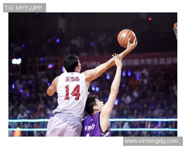 姚明带领CUBA球队勇夺冠军展现中国篮球新希望与未来潜力 姚明带领CUBA球队勇夺冠军展现中国篮球新希望与未来潜力